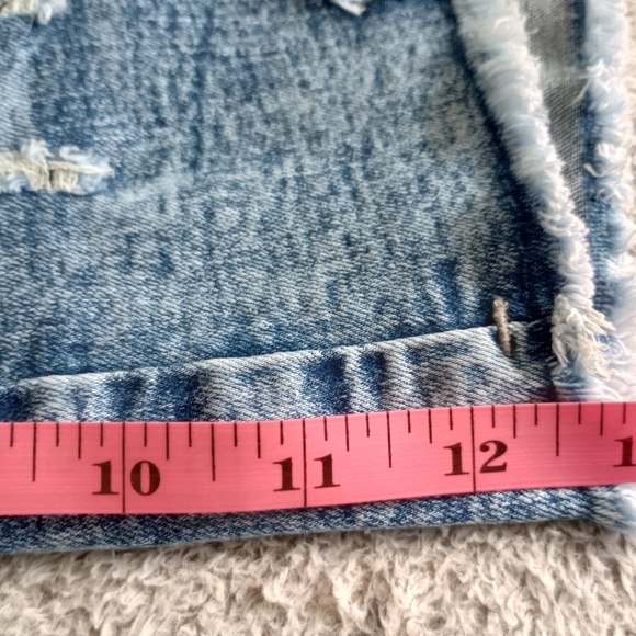 Medium wash high-waisted denim shorts, size Small - Picture 6 of 7